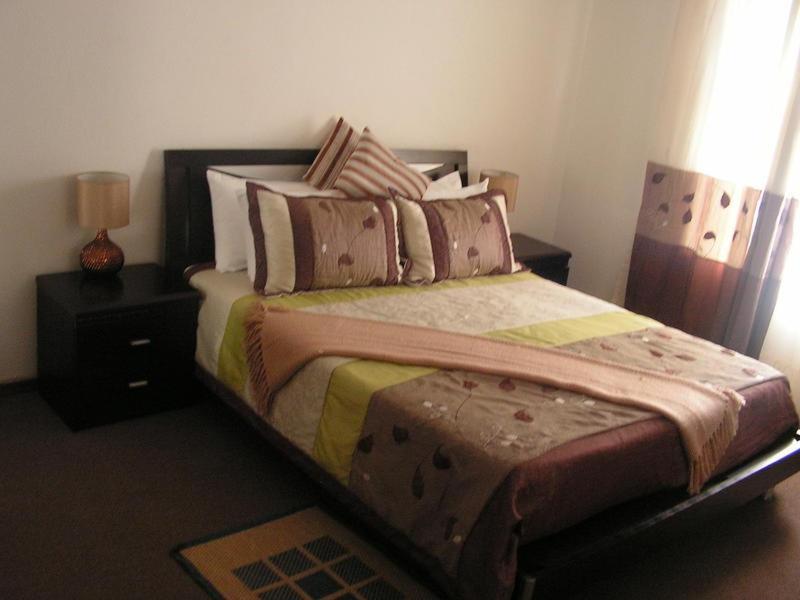 Moshitametsi Guesthouse Kempton Park Eksteriør billede
